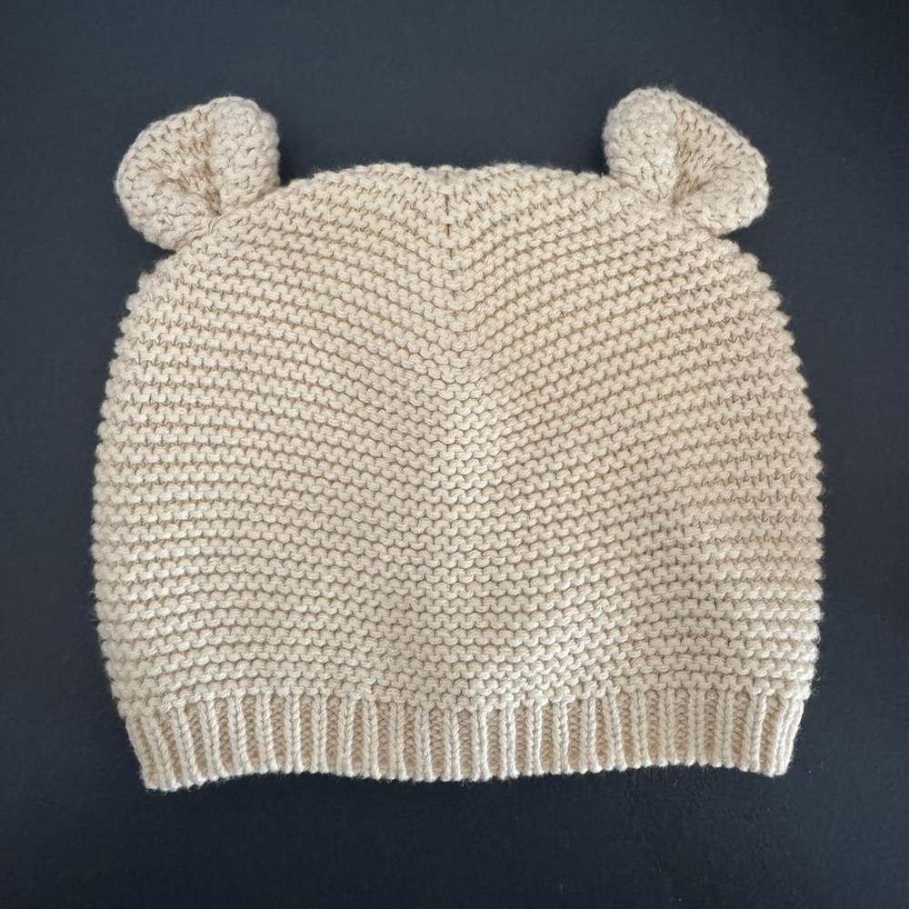 GAP Cream Knit Hat with Bear Ears